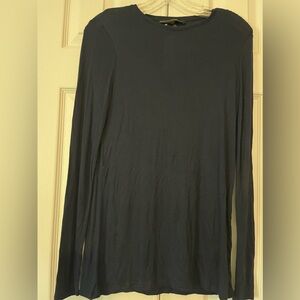 White House, black market, long sleeve tees